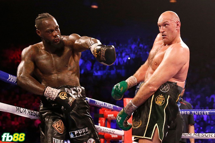 Tyson Fury với Deontay Wilder