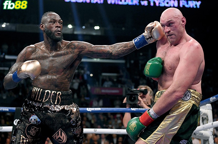 Tyson Fury và Deontay Wilder