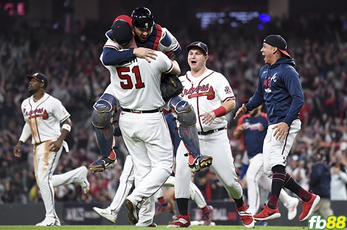 Atlanta Braves đánh bại Houston Astros