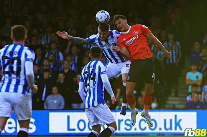 Luton 1-1 Huddersfield