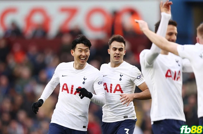 Arsenal đánh bại Tottenham 4-0